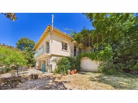 maison des années 1970 dans la vallée