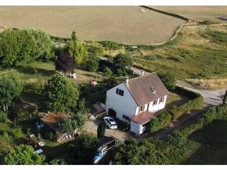 bâtiment ancien avec b&b / tiny house et permaculture – jardin écologiquement productif...
