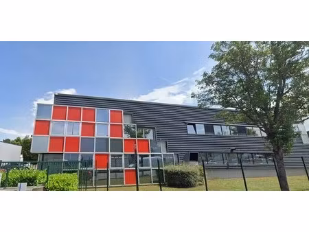 vente bureaux 316 m² à 330 m²