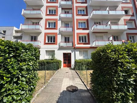 location appartement 2 pièces 27 m² à grenoble (38100)