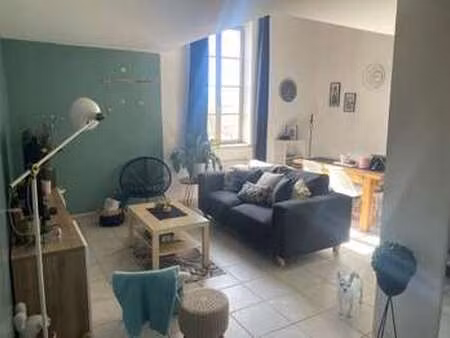 location appartement 3 pièces à courthézon (84350) : à louer 3 pièces / 90m² courthézon