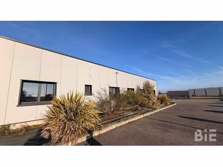 vente local d'activités 393 m²