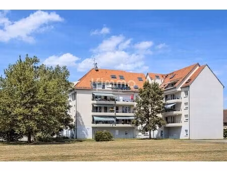 appartement 4 pièces avec balcon et garage – secteur frontalier