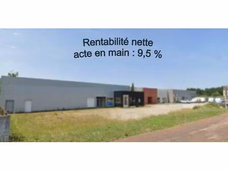 vente commerce naintre 86530 2100m²