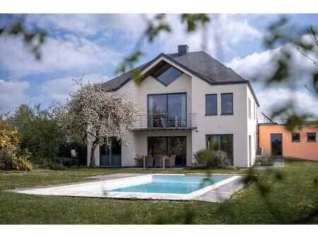 splendide villa avec piscine à vendre à heinsch