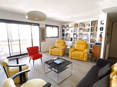 appartement t5 cœur de ville  les sables d.olonne  dernier étage traversant   et 2...