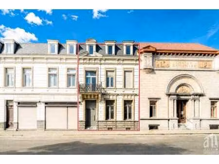 maison de maitre– 5 ch– volumes exceptionnels.