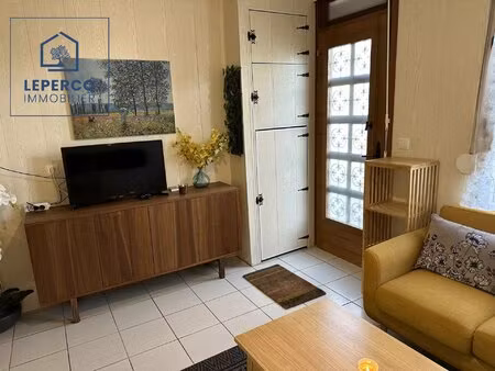 maison f2 bis meublé - centre ville de crepy-en-valois