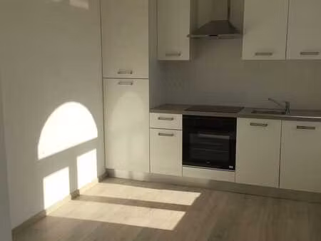 appartement 1 chambre lumineux à charleroi