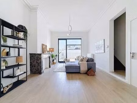 spacieux duplex rénové au cœur de bruxelles