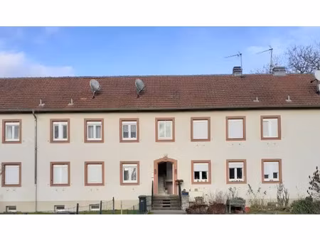 location appartement 4 pièces 79 m² à château-salins (57170)