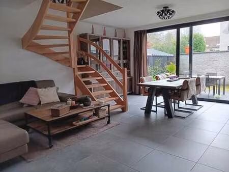 moderne  zonnige en trendy ben- woning met 4 slpk en tuin