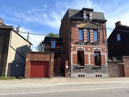 maison de maître à vendre avec garage et terrasse   jumet (vbe48911)
