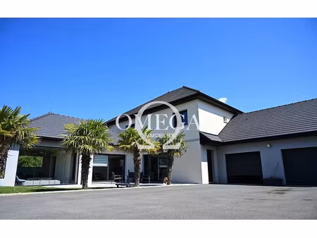 vente maison 6 pièces 205 m² à octeville-sur-mer (76930)  695 000 €