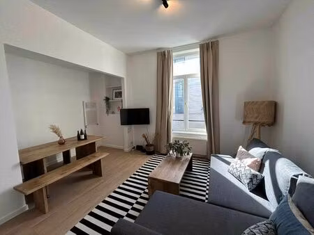 appartement meublé (marolles/sablon)