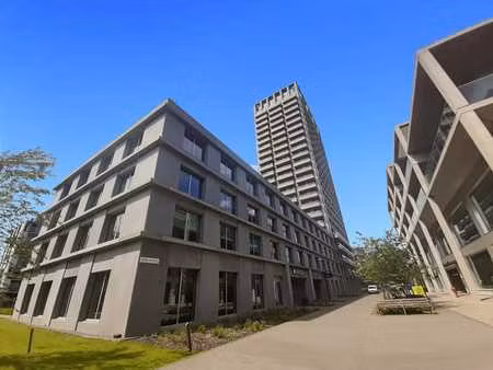 un espace de bureau design pour 2 à spaces nieuw zuid