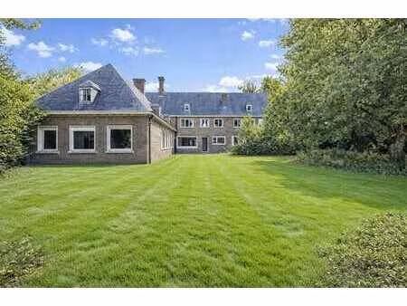 riante te renoveren villa met grote tuin in centrum rumbeke