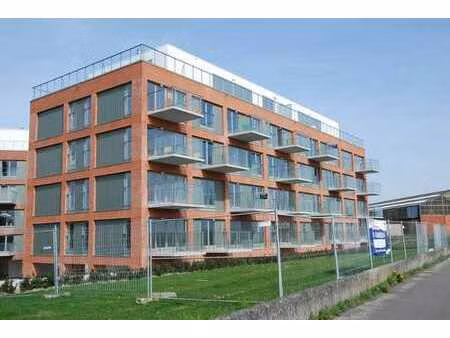 instapklaar appartement op de 2ev met 1 slk  autostaanpla...