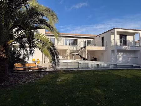vente maison 7 pièces 245 m² à les mathes (17570)  927 000 €