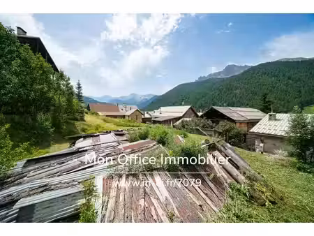 référence : 7079-scn - terrain viabilisé de 700 m2 à molines en queyras