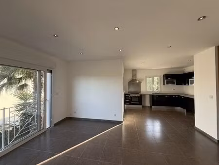 appartement t3 71 m² borgo dernier étage cave