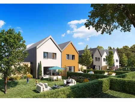 découvrez  au bord de l'eure  une résidence composée de 10 maisons bénéficiant d'une...
