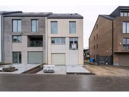 maison neuve - peb a - proche de la future école européenne
