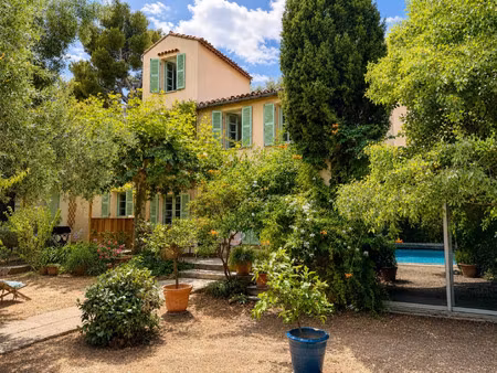 maison de luxe à vendre dans le quartier périer