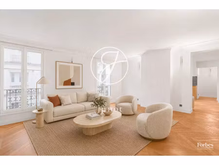 appartement de luxe à vendre dans le quartier clichy-trinité