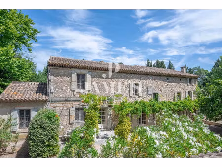 maison de luxe à vendre à eygalières