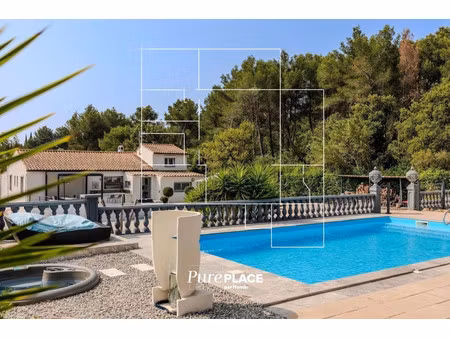 maison de luxe à vendre à évenos