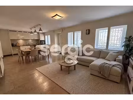 plain-pied avec garage de 60 m²  sous-sol complet et fort potentiel