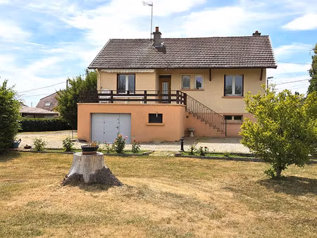 maison individuelle de 75m² à rénover - terrain de 1 750 m² - grenier aménageable - à 3 mi