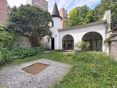 charmante maison arrière - abbaye de la cambre