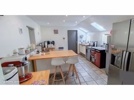 maison de 235 m2 entièrement rénové
