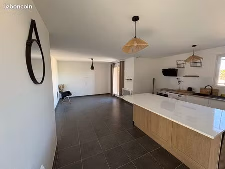 appartement/maison de ville 3 ou 4 chambres