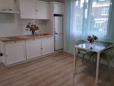 appartement meublé rénové – 30 m² – 600 /mois charges comprises à rue léon bernard  60000 