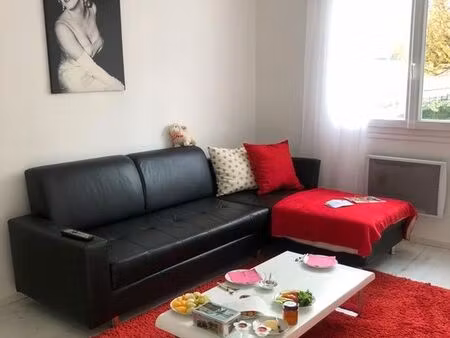 grand studio meublé de 40 m² avec parking et cave – malakoff