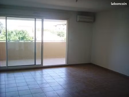 t2 marignane bien situé