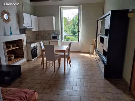 appartement dans une maison de bourg