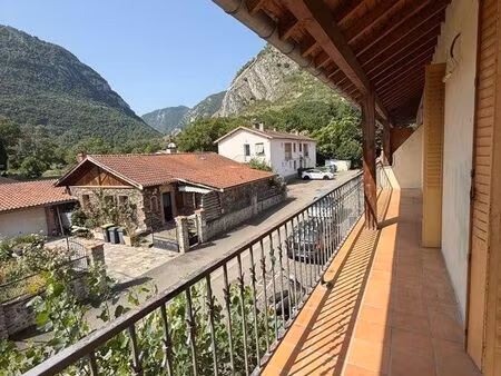 à louer - bel appartement t4 de 81 12 m2 avec jardin  balcon