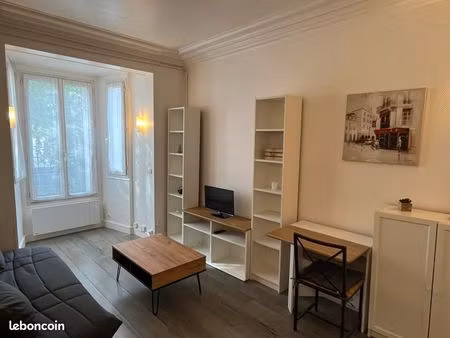 beau studio proche transports et commerces