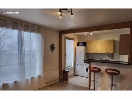 studio 1 pièce 32 m²