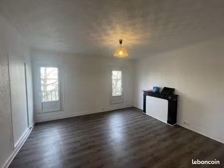 appartement 5 pièces 64 m²