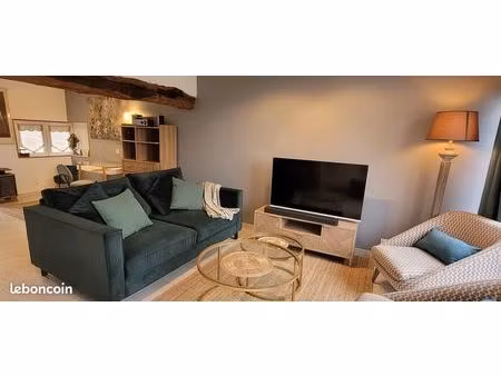 maison de standing à louer. 5 pièces 120m2