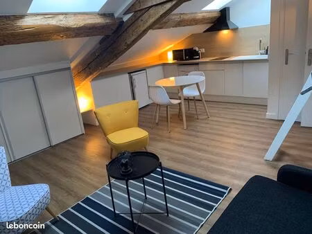 studio 1 pièce 31 m²