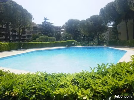 charmant studio meuble res. standing sécurisé avec piscines