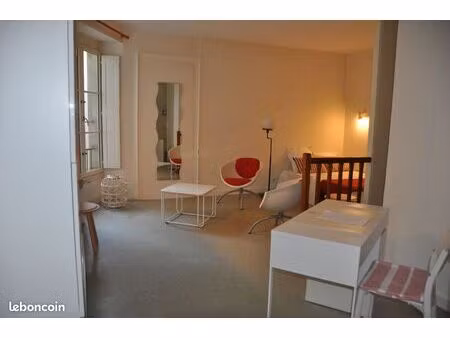 centre chu joli studio 32 m2 calme cuisine séparée
