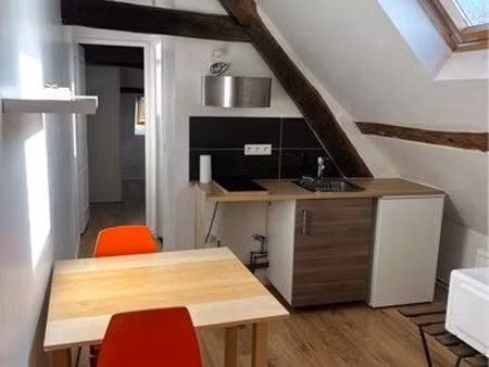 appartement deux pièces à 1 2 km de la gare. sncf. montfort l'amaury