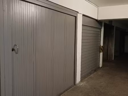 garage la plaine